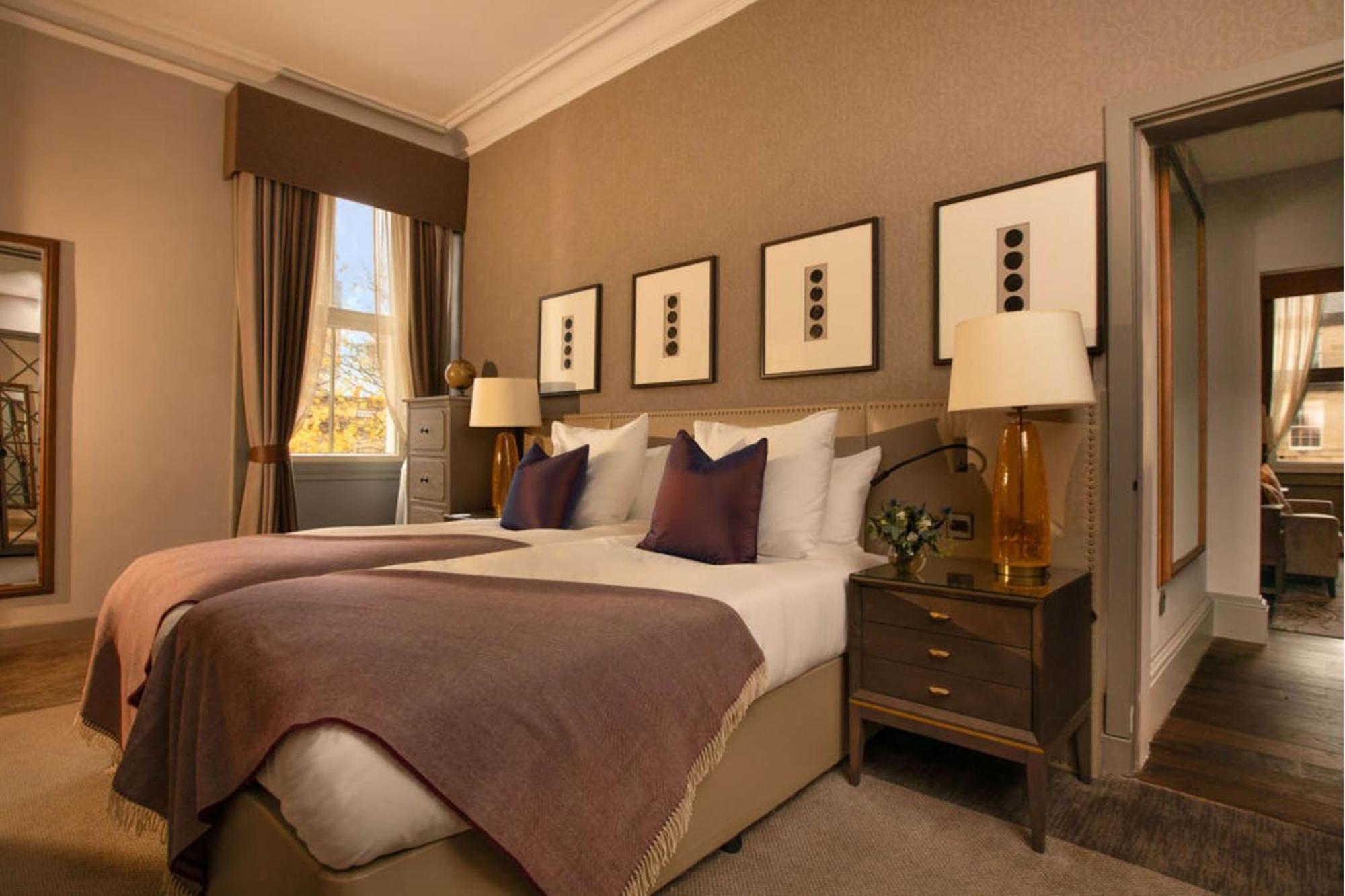 Intercontinental Edinburgh The George By Ihg Hotel Luaran gambar A bedroom at the hotel