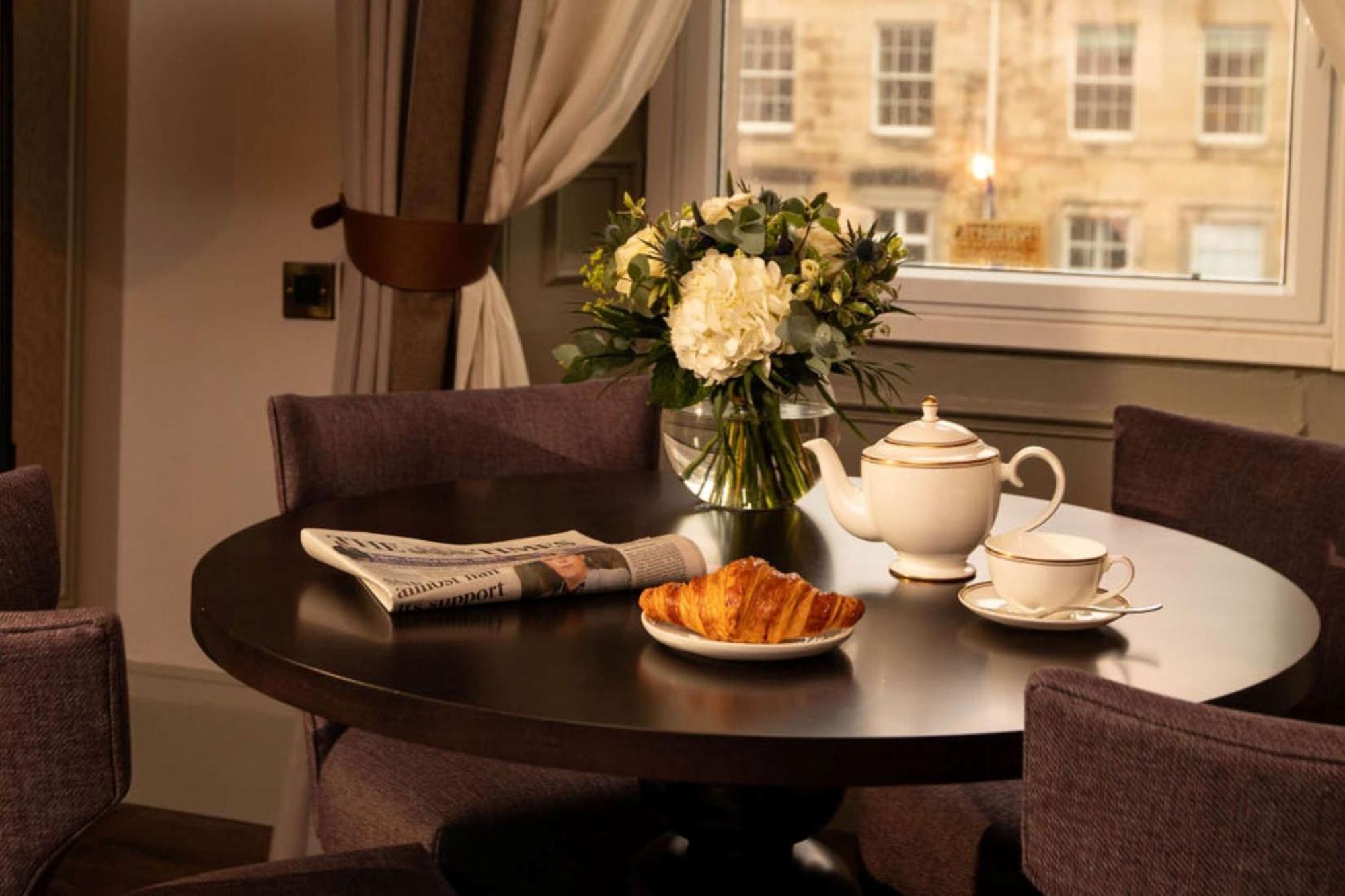 Intercontinental Edinburgh The George By Ihg Hotel Luaran gambar A table set for afternoon tea
