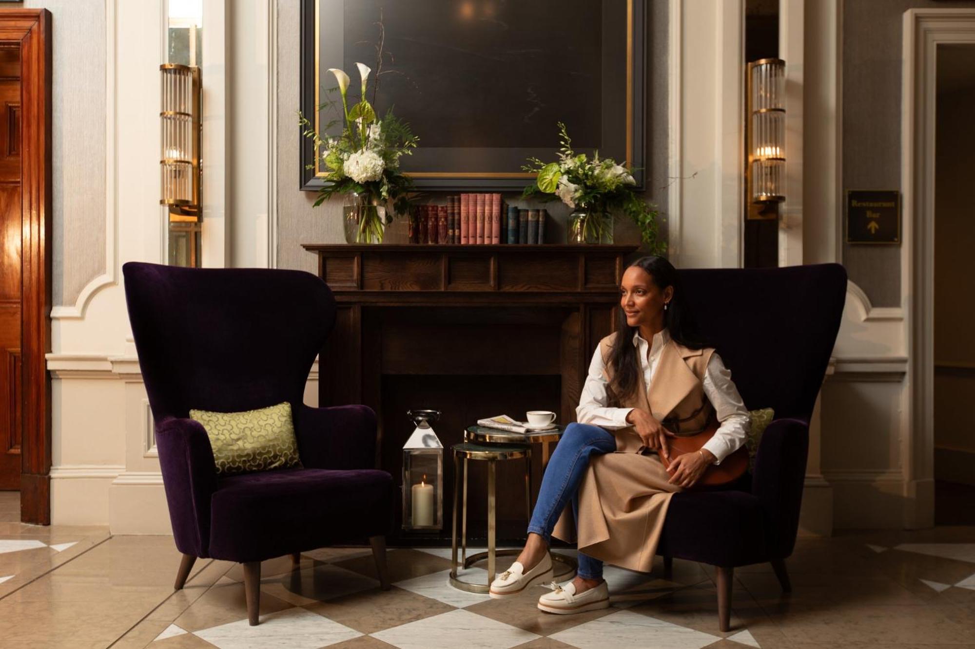 Intercontinental Edinburgh The George By Ihg Hotel Luaran gambar The Library at The Ivy Collection